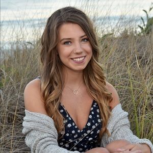 Meet your Posher, Alexa